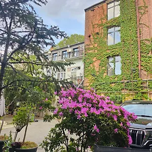 Old Apartments1 Tbilisi
